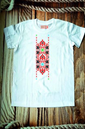 Тениска за момче с народен мотив