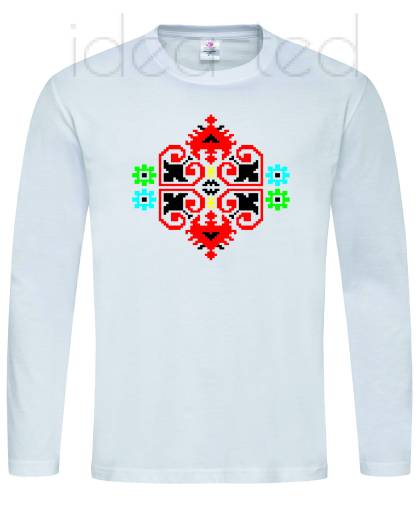 Блуза с народен мотив