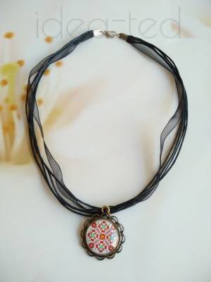 Колие с медальон